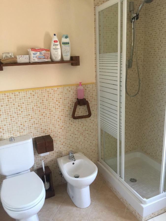 Casa Vacanze Elena Rometta Luaran gambar
