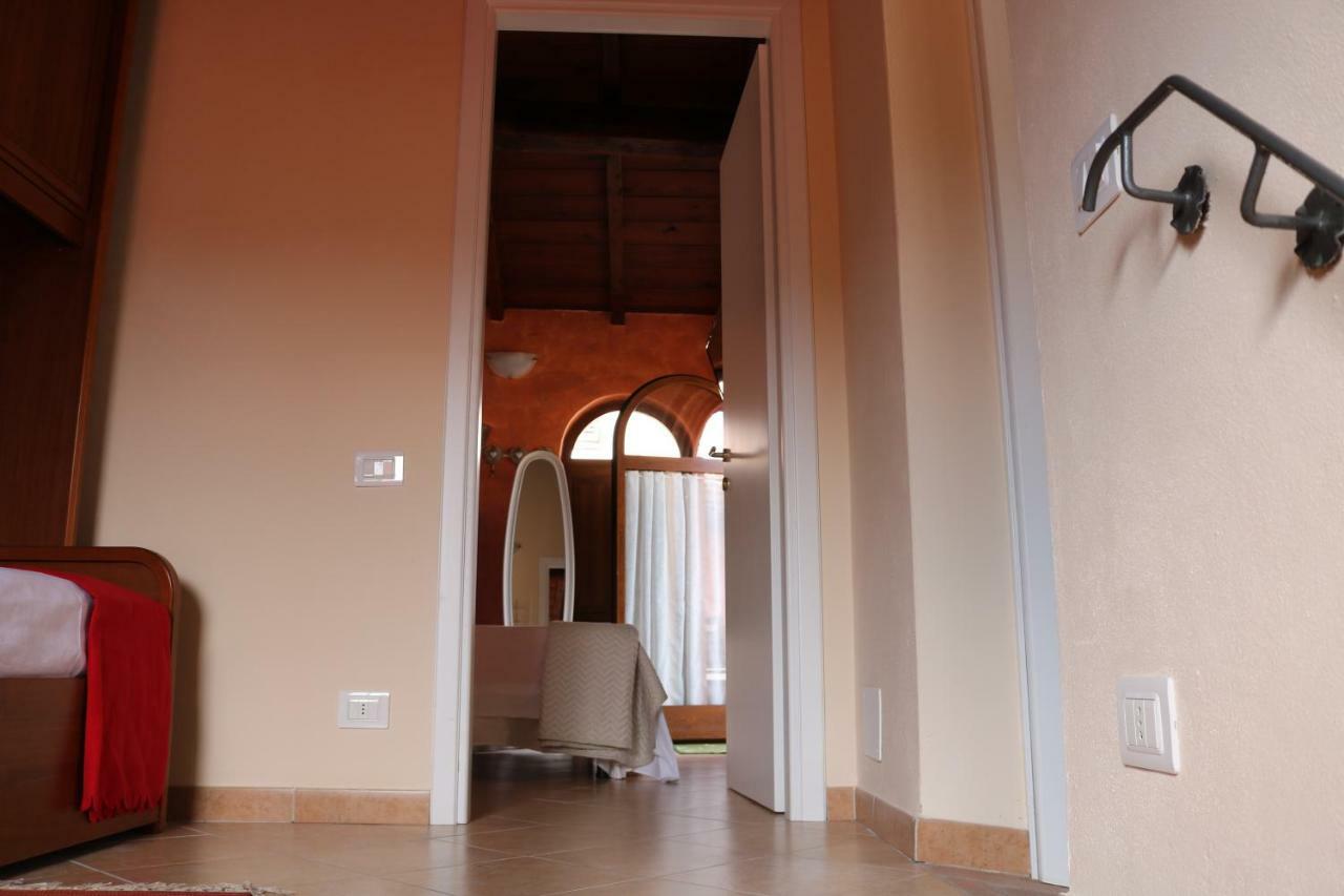 Casa Vacanze Elena Rometta Luaran gambar