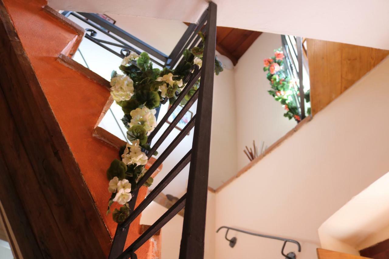 Casa Vacanze Elena Rometta Luaran gambar